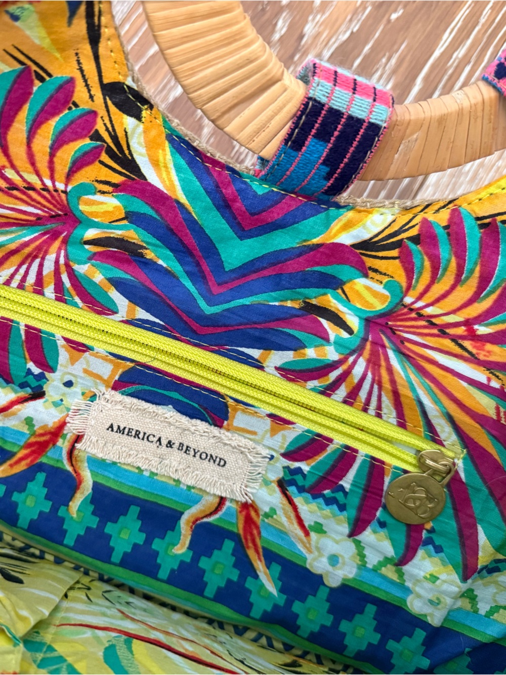 America & Beyond jute tote features a sequin pineapple motif wooden handles - Picture 2 of 9